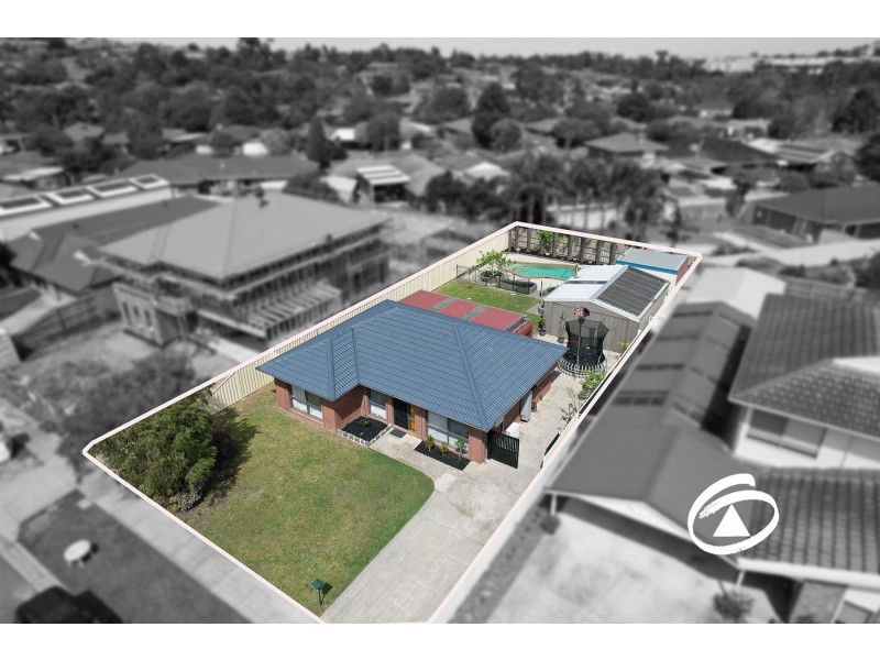 16 Greenacre Crescent, Narre Warren VIC 3805