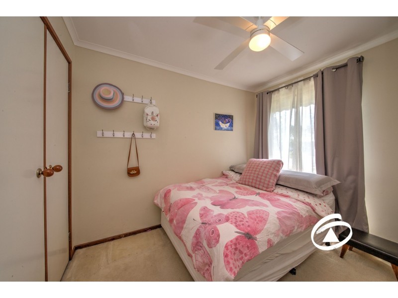 16 Greenacre Crescent, Narre Warren VIC 3805