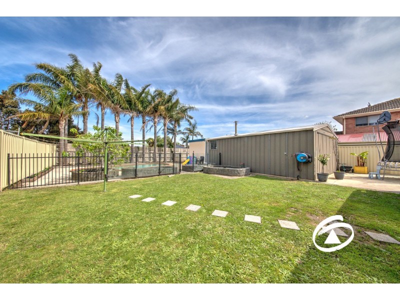 16 Greenacre Crescent, Narre Warren VIC 3805