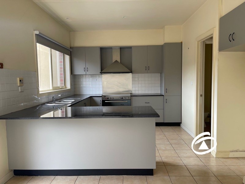 10/10 Parkhill Drive, Berwick VIC 3806