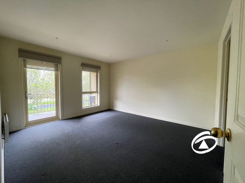 10/10 Parkhill Drive, Berwick VIC 3806