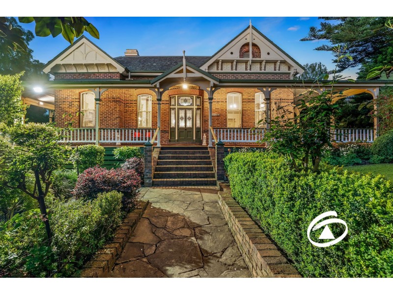 93 High Street, Berwick VIC 3806