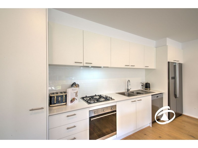 18 Willowdene Way, Berwick VIC 3806