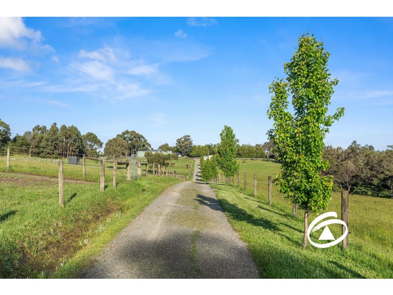 75 Altson Road, Belgrave South VIC 3160