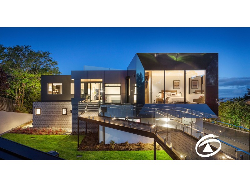 17 Casey Drive, Berwick VIC 3806