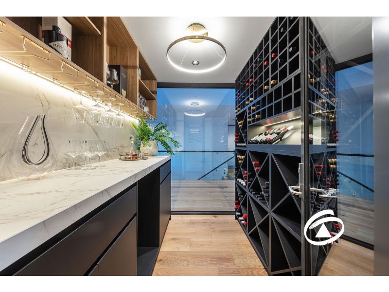 17 Casey Drive, Berwick VIC 3806