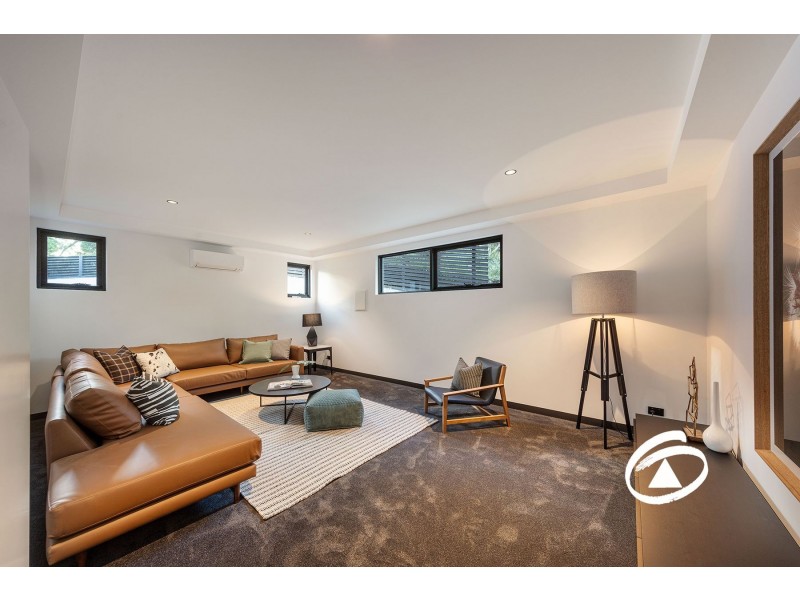 17 Casey Drive, Berwick VIC 3806