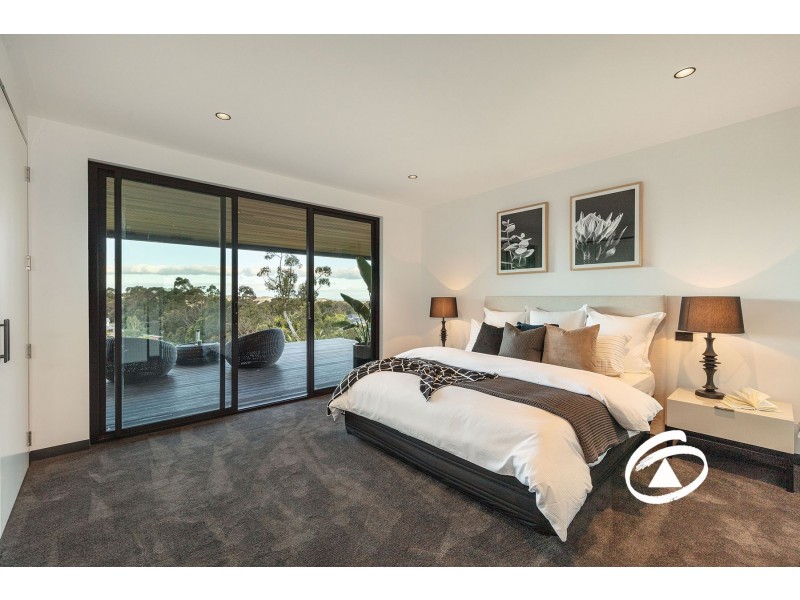 17 Casey Drive, Berwick VIC 3806