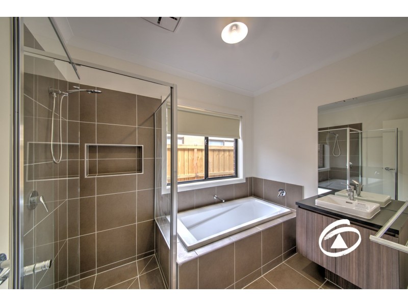12 Sakura Drive, Beaconsfield VIC 3807
