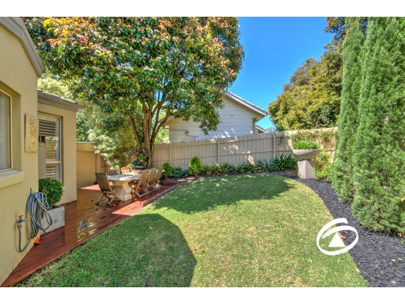 2/50 Peel Street, Berwick VIC 3806