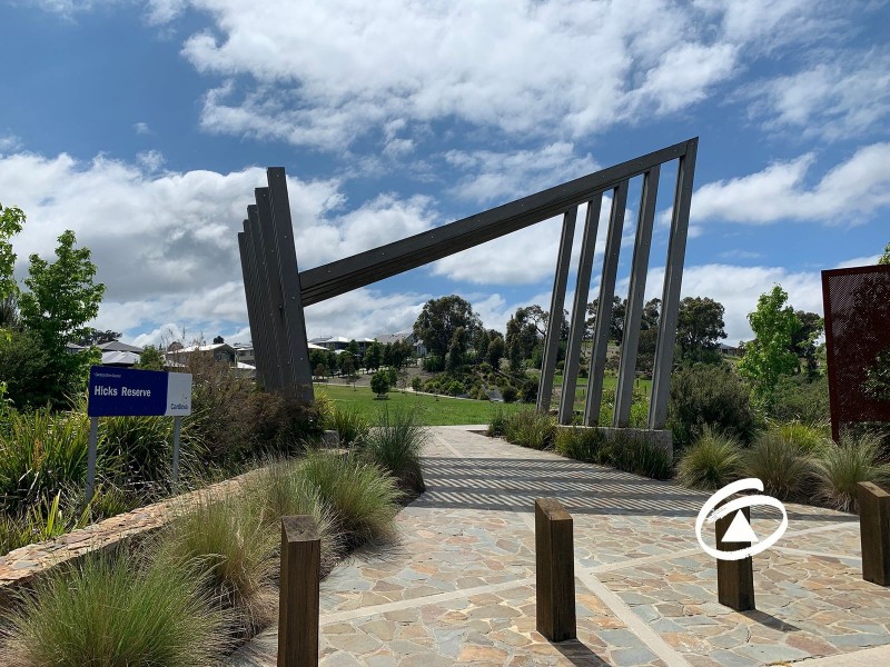 8 Lansdown Avenue, Officer VIC 3809