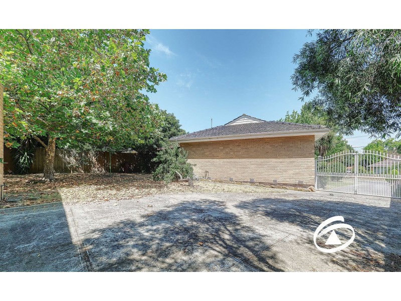 19 Evan Street, Berwick VIC 3806