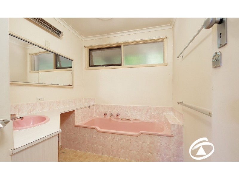 19 Evan Street, Berwick VIC 3806