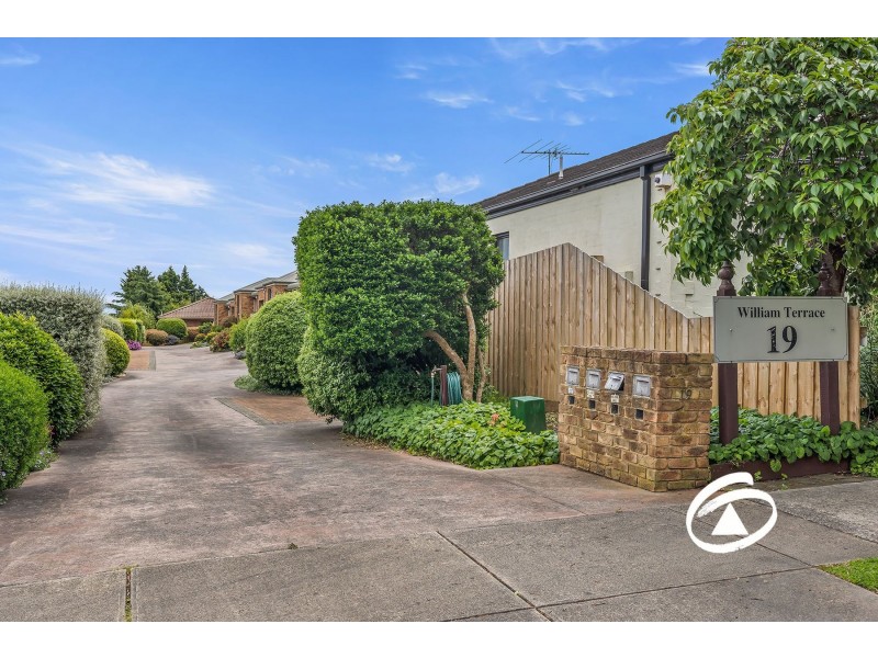 4/19 William Road, Berwick VIC 3806