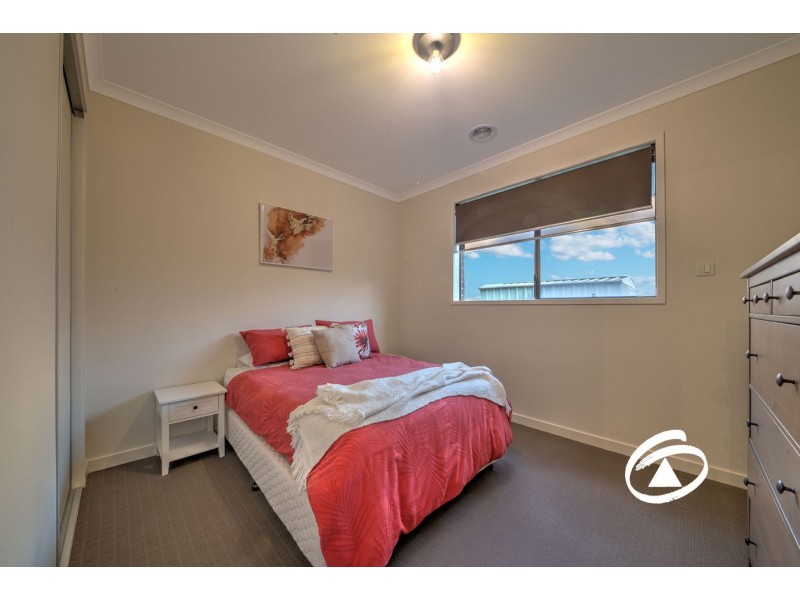 4 Macreadie Drive, Berwick VIC 3806