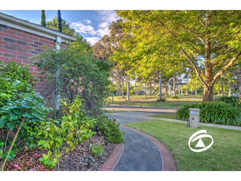 10 The Crescent, Narre Warren South VIC 3805