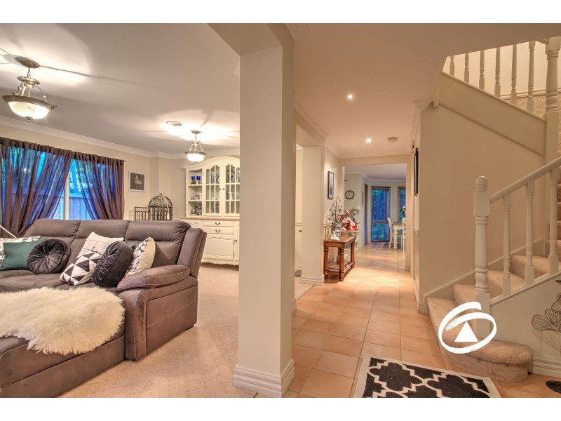 10 The Crescent, Narre Warren South VIC 3805