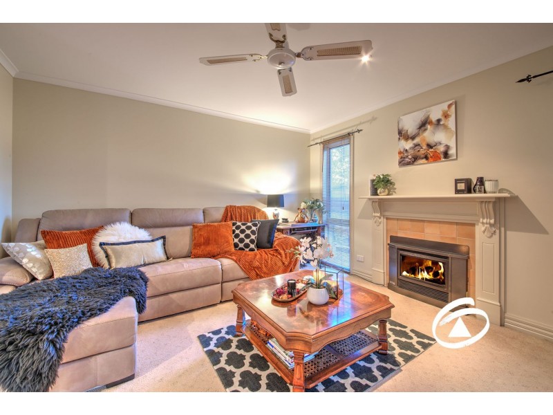 10 The Crescent, Narre Warren South VIC 3805