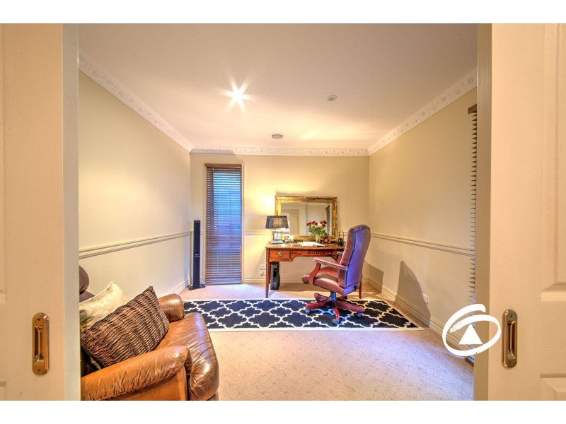 10 The Crescent, Narre Warren South VIC 3805