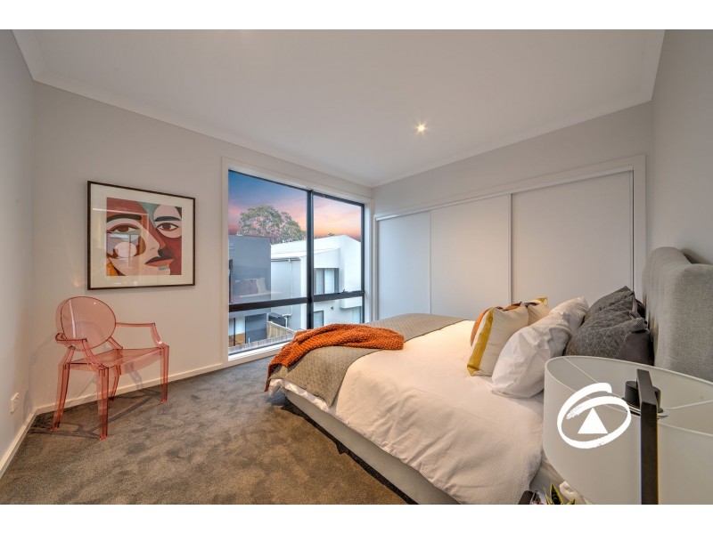 2 Willowdene Way, Berwick VIC 3806