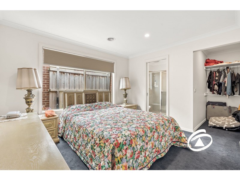 24 Mernoo Avenue, Clyde North VIC 3978