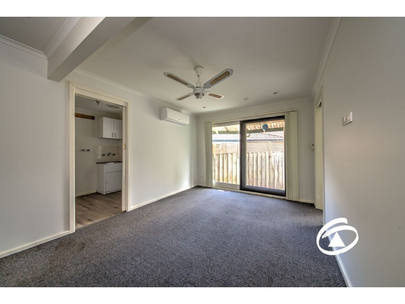 8 Hazeldene Court, Berwick VIC 3806