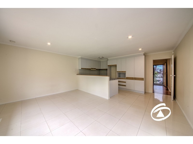6 Ayr Court, Berwick VIC 3806