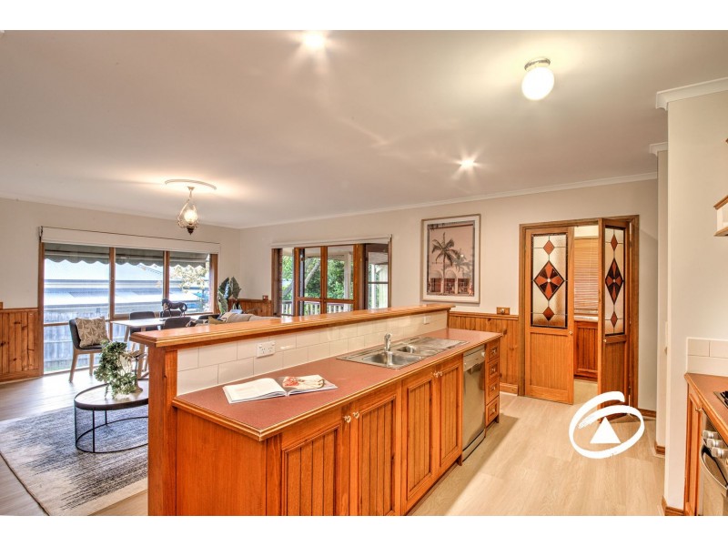 61 Albrecht Avenue, Berwick VIC 3806