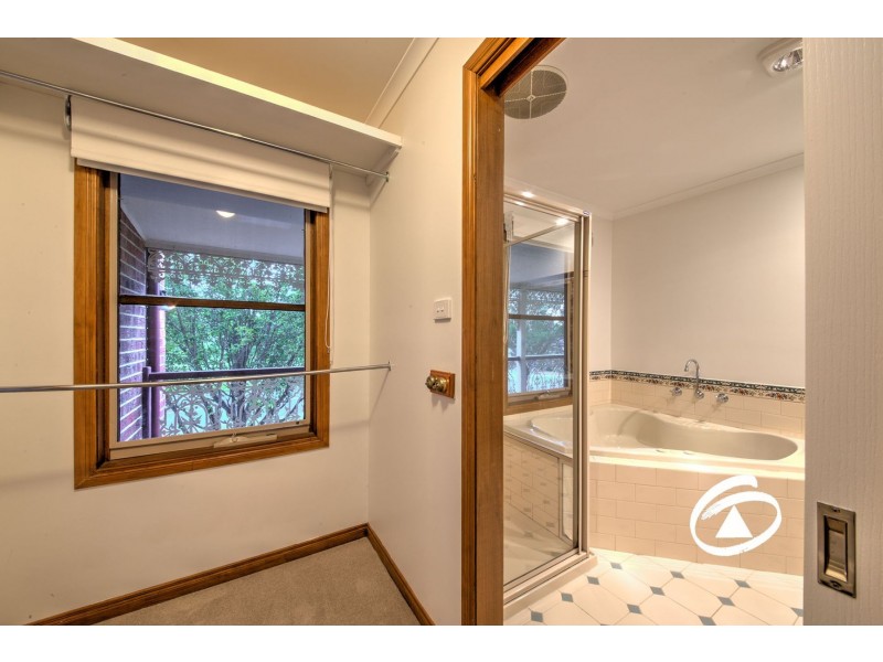 61 Albrecht Avenue, Berwick VIC 3806