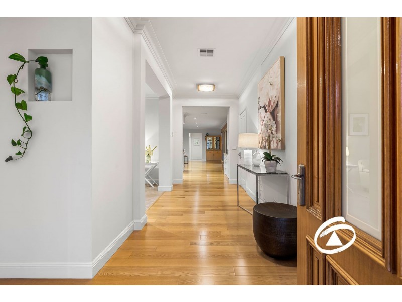 17/1 Paddington Terrace, Berwick VIC 3806