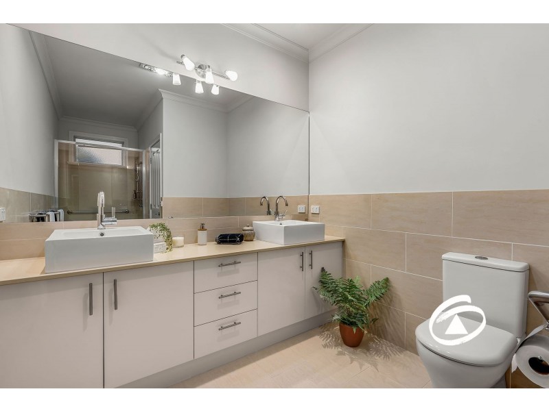 17/1 Paddington Terrace, Berwick VIC 3806