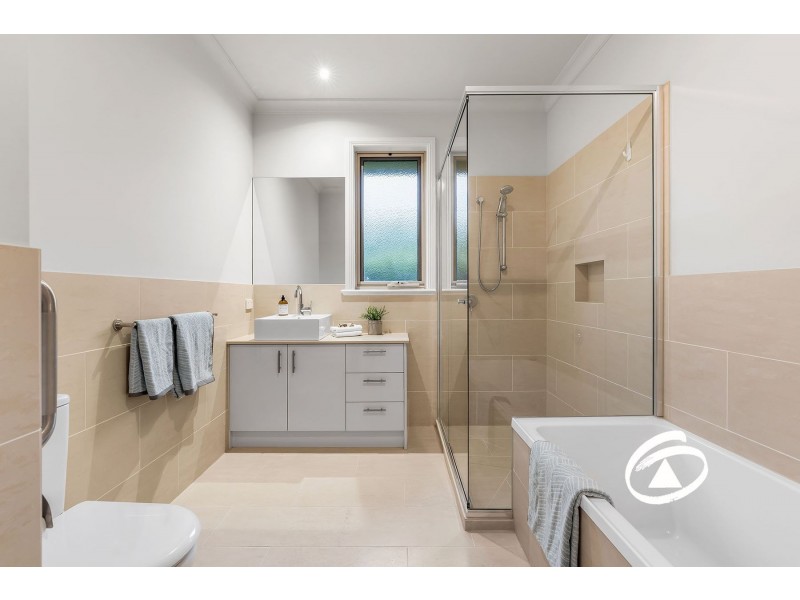 17/1 Paddington Terrace, Berwick VIC 3806