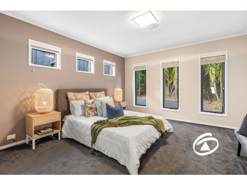 30 Lorikeet Drive, Berwick VIC 3806