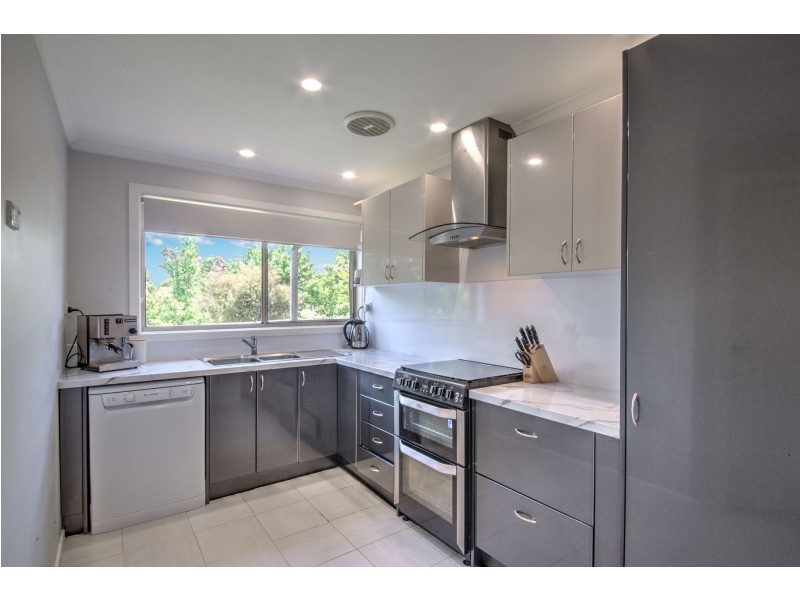 2/3 Pentland Drive, Narre Warren VIC 3805