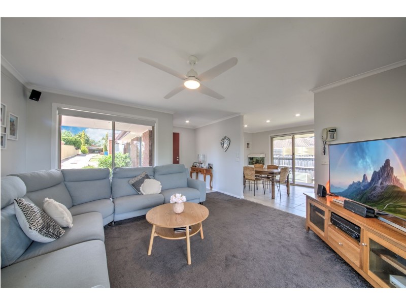 2/3 Pentland Drive, Narre Warren VIC 3805