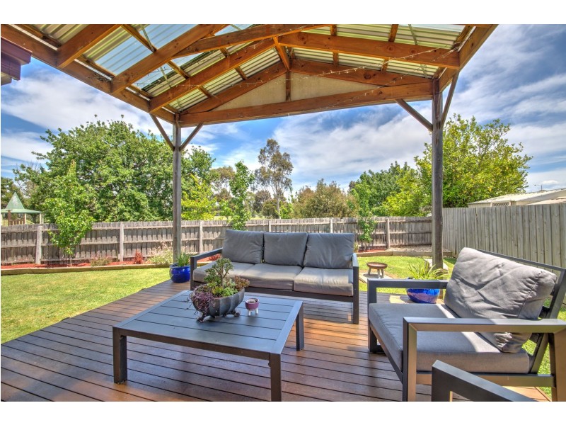 2/3 Pentland Drive, Narre Warren VIC 3805