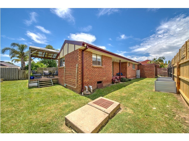 2/3 Pentland Drive, Narre Warren VIC 3805