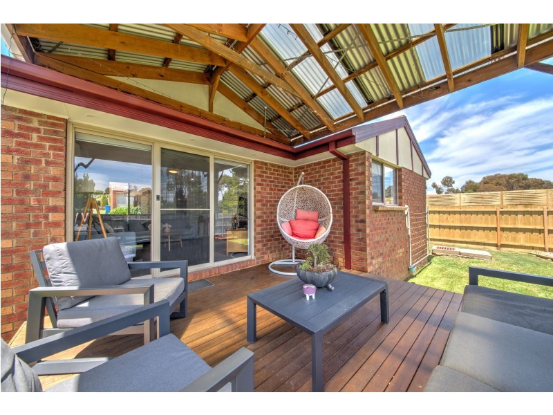 2/3 Pentland Drive, Narre Warren VIC 3805