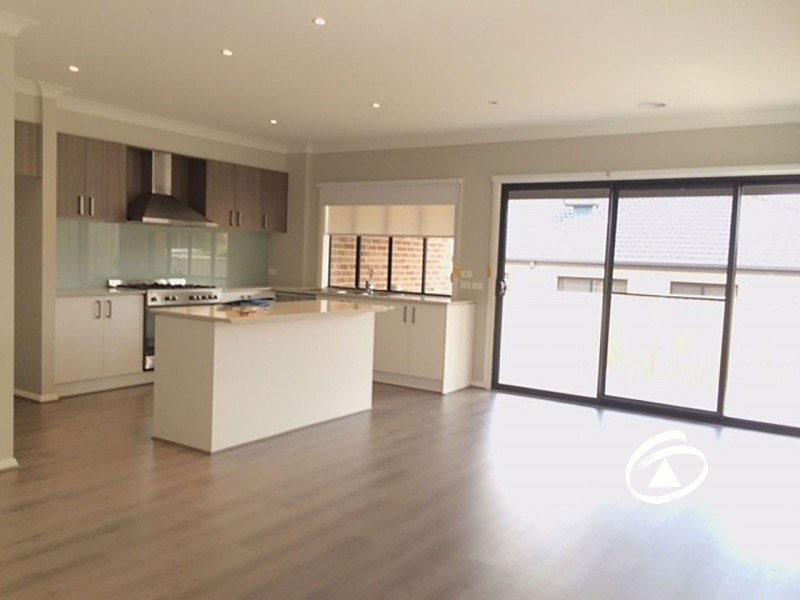 3 Leon Way, Pakenham VIC 3810