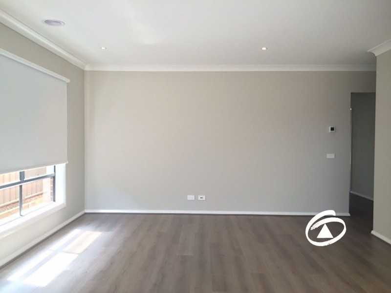 3 Leon Way, Pakenham VIC 3810