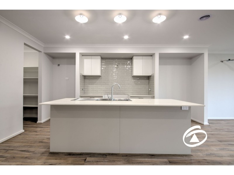 512 Kenilworth Avenue, Beaconsfield VIC 3807