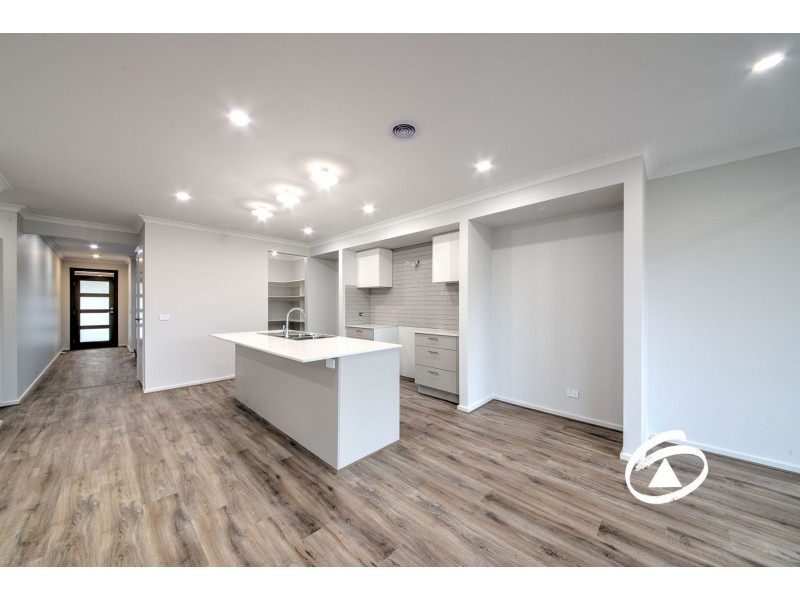 512 Kenilworth Avenue, Beaconsfield VIC 3807