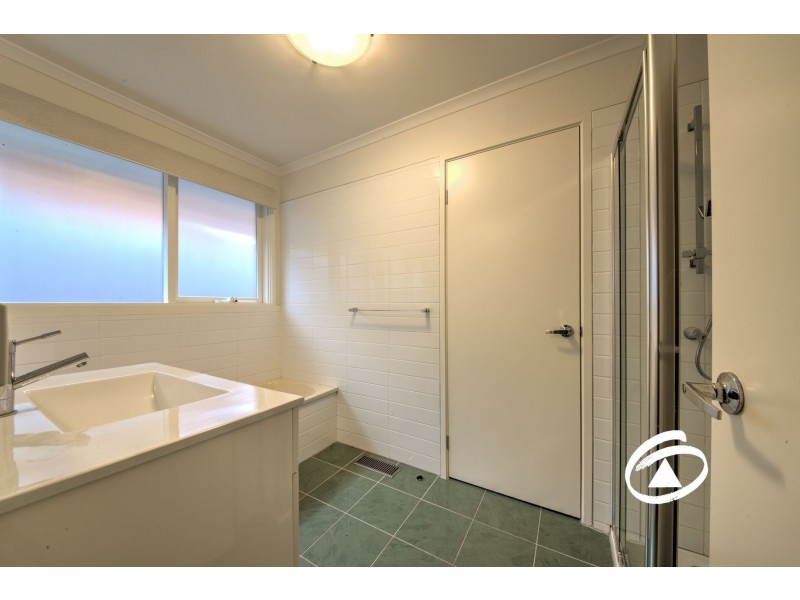 9 Barondi Avenue, Narre Warren VIC 3805