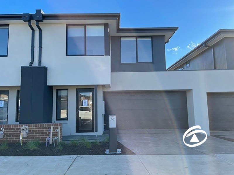 76 Stature Avenue, Clyde North VIC 3978