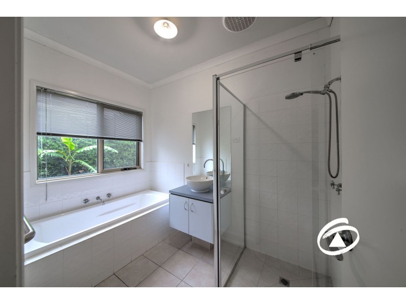 8 Murchison Link, Pakenham VIC 3810