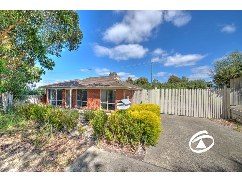 4 Tonia Court, Pakenham VIC 3810