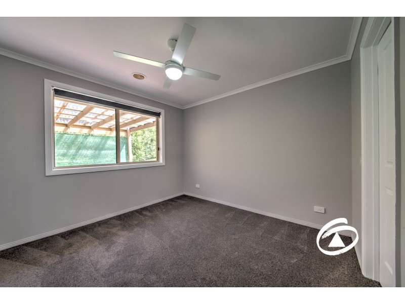 4 Tonia Court, Pakenham VIC 3810