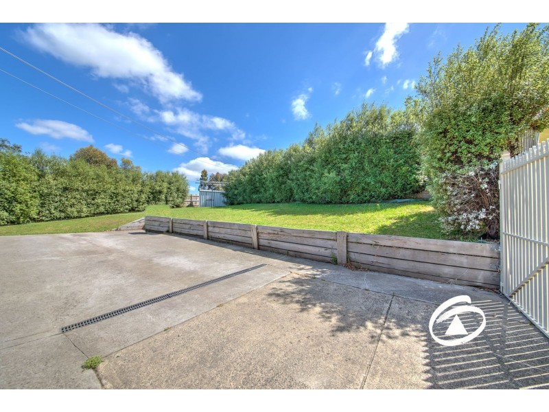 4 Tonia Court, Pakenham VIC 3810