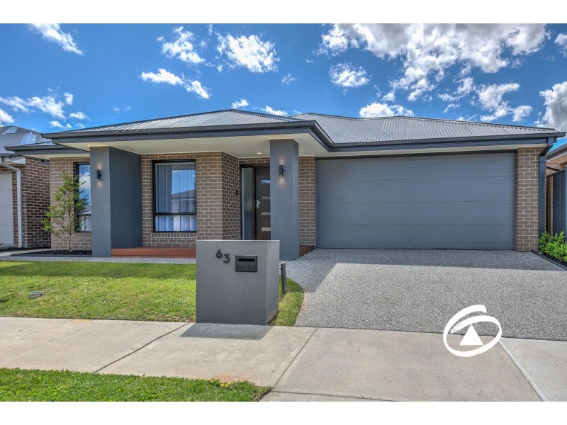 63 Petaluma Crescent, Officer VIC 3809