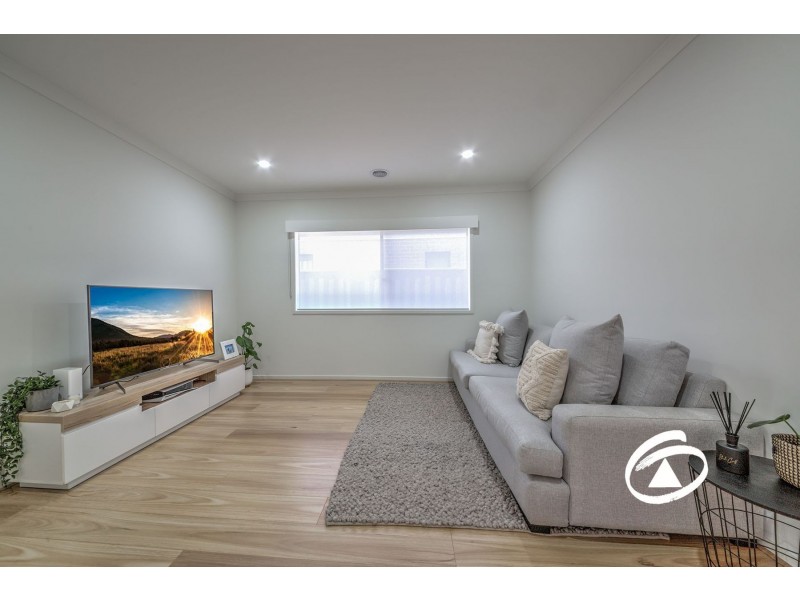 63 Petaluma Crescent, Officer VIC 3809